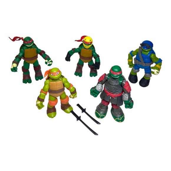 5 Teenage Mutant Ninja Turtle Figures with 2 Swords 4.5 Inches Tall 2012-2013 - Picture 3 of 10